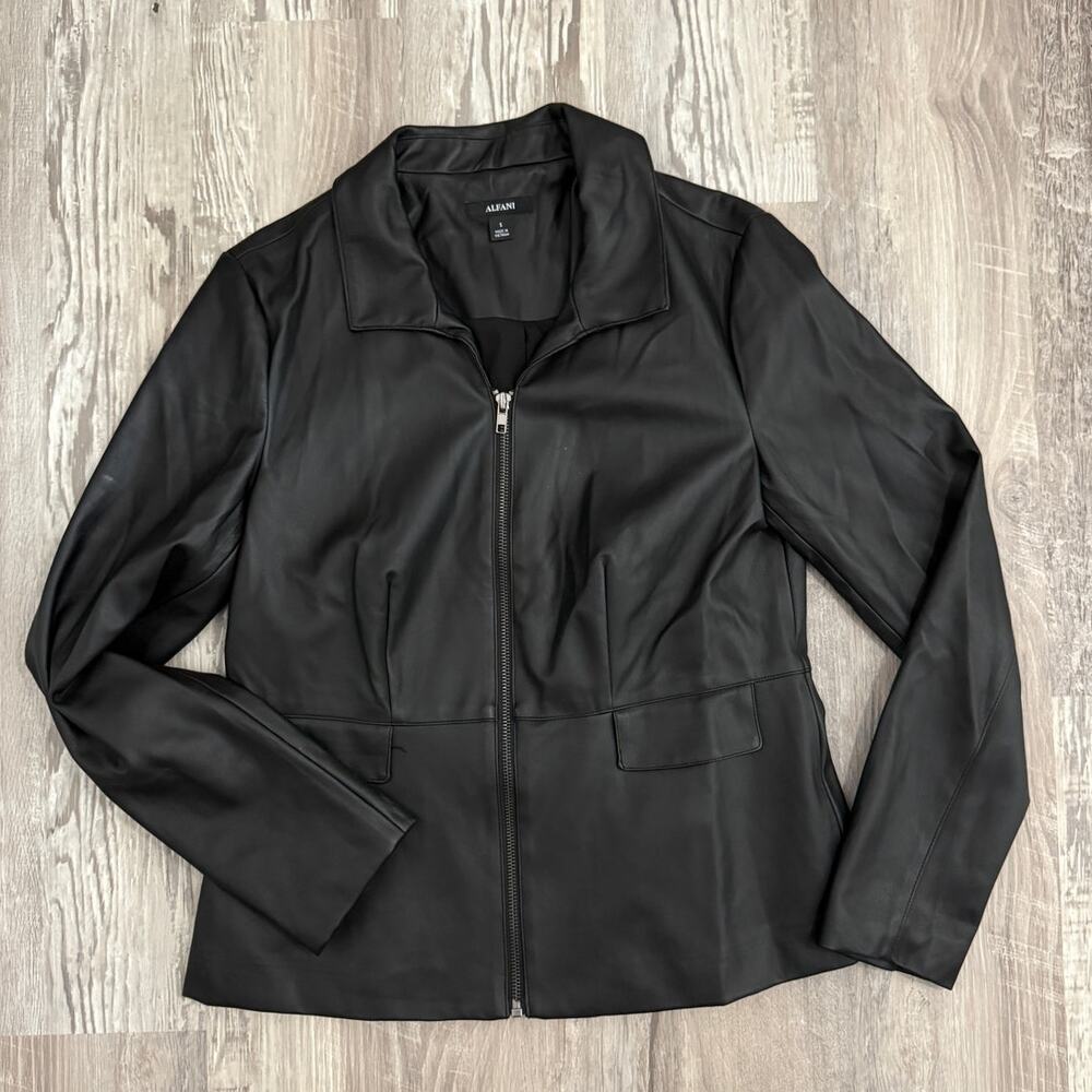 Alfani Women’s Black Faux Leather Zip‎ Front Jacket Size Small Sleek Moto Style